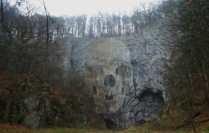 Negativní podvědomí lidu na Býčí skále lze dobře cítit z této fotografie z webu ZO ČSS 6-01 Býčí skála.