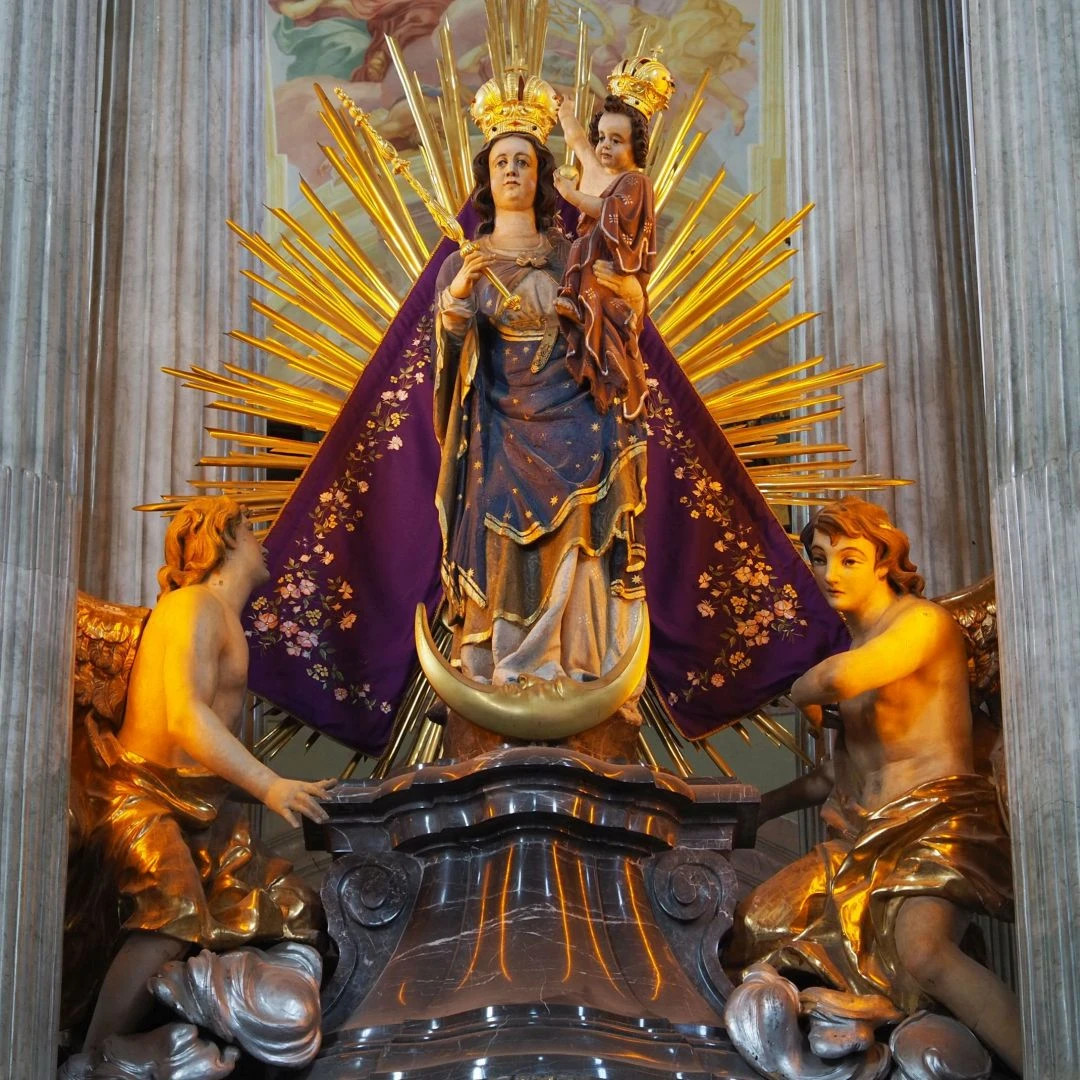 Panna Maria Křtinská - Ochránkyně Moravského krasu a jeho Tajemství.
